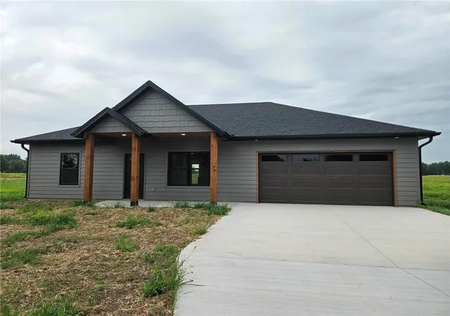 1st image of 759 E 643rd Ave, Arma, KS 66712 | MLS# 2635111