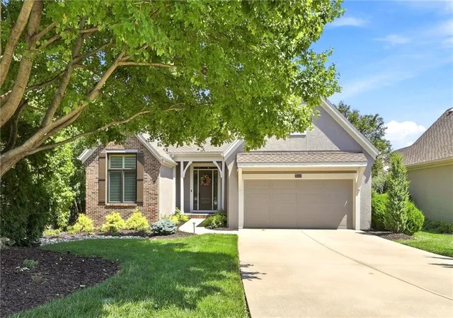 2nd image of 26158 W 109th St, Olathe, KS 66061 | MLS# 2635112