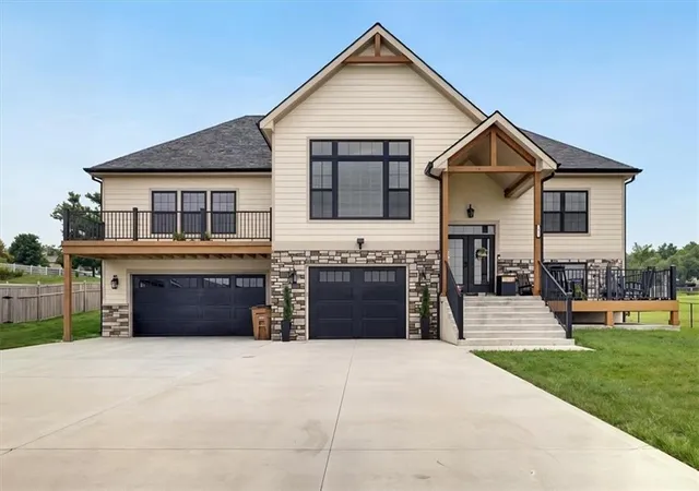1st image of 1603 Birdie Cir, Atchison, KS 66002 | MLS# 2635124