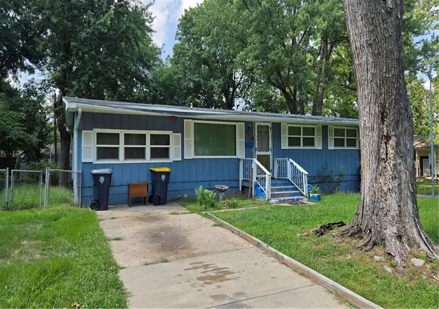Photo 2 of Sale Pending at 8710 E 92nd Street, Kansas City, MO 64138 | MLS# 2635132 | Listing updated on 2026-08-13