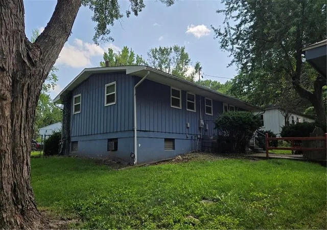 Photo 4 of Sale Pending at 8710 E 92nd Street, Kansas City, MO 64138 | MLS# 2635132 | Listing updated on 2026-08-13