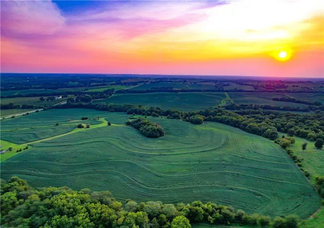 Photo 1 of Sale Pending at Ne State Route 6, Easton, MO 64443 | MLS# 2635134 | Listing updated on 2026-08-14