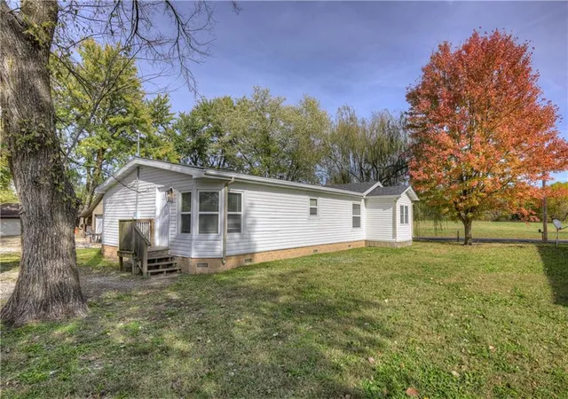 1st image of 705 N Cayuga St, Frontenac, KS 66763 | MLS# 2635135