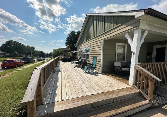 Photo 3 of Single family home for sale at 2425 Olive St, Saint Joseph, MO 64507 | MLS# 2635138 | Listing updated on 2026-09-01