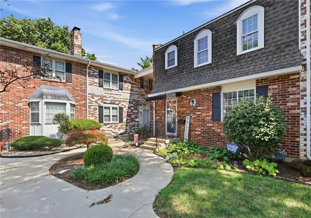 Photo 3 of Sale Pending at 9665 Wedd St, Overland Park, KS 66212 | MLS# 2635141 | Listing updated on 2026-08-15