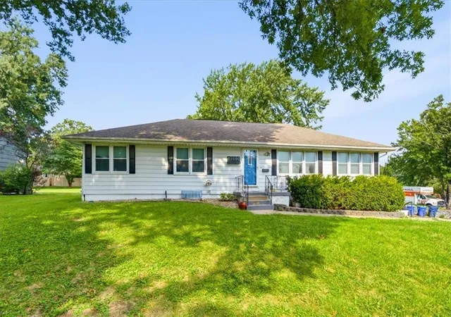 2nd image of 13000 E Byars Rd, Grandview, MO 64030 | MLS# 2635145