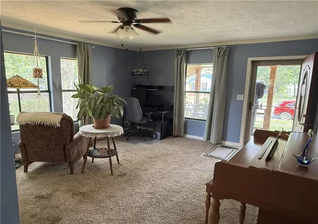 5th image of 912 E 10Th St, Pittsburg, KS 66762 | MLS# 2635148