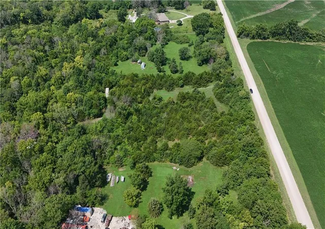 14th image of 17401 E 1850 Rd, La Cygne, KS 66040 | MLS# 2635154