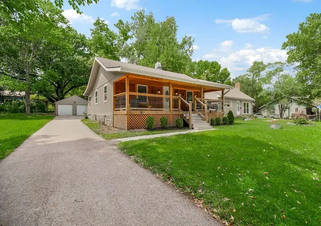 2nd image of 5406 Lamar Ave, Mission, KS 66202 | MLS# 2635158