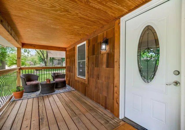 Photo 3 of Sale Pending at 5406 Lamar Ave, Mission, KS 66202 | MLS# 2635158 | Listing updated on 2026-09-01