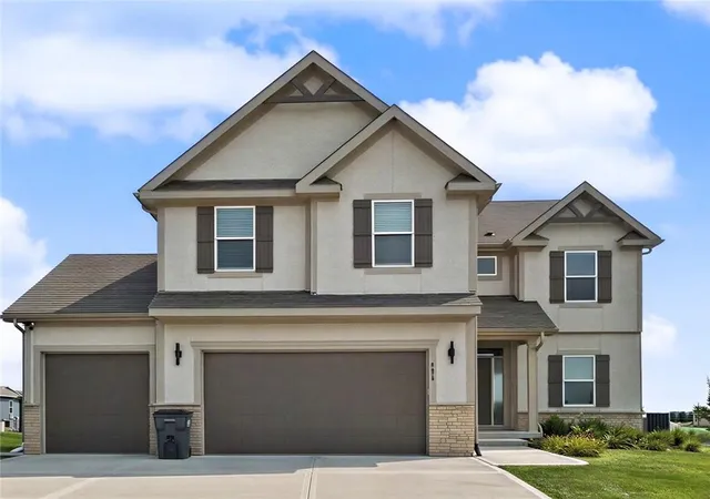 Photo 1 of Single family home for sale at 416 Sw Nelson Dr, Blue Springs, MO 64014 | MLS# 2635160 | Listing updated on 2026-09-25