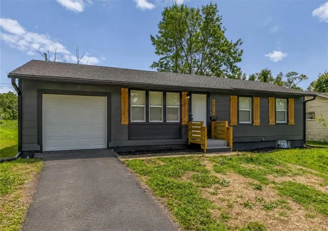 Photo 1 of Sale Pending at 4213 Hardesty Ave, Kansas City, MO 64130 | MLS# 2635161 | Listing updated on 2026-09-03