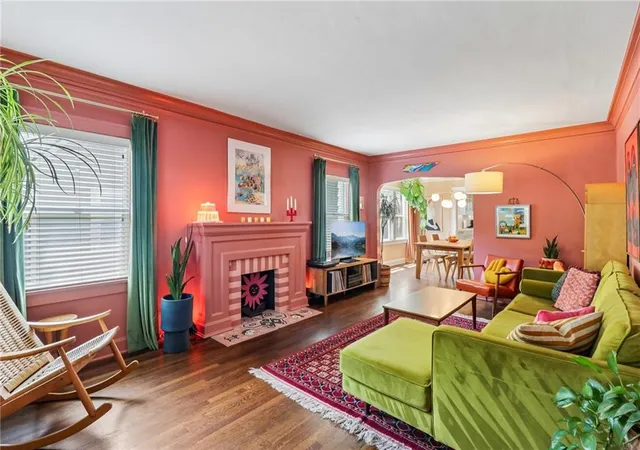 Photo 3 of Sale Pending at 7524 Grand Ave, Kansas City, MO 64114 | MLS# 2635168 | Listing updated on 2026-08-17