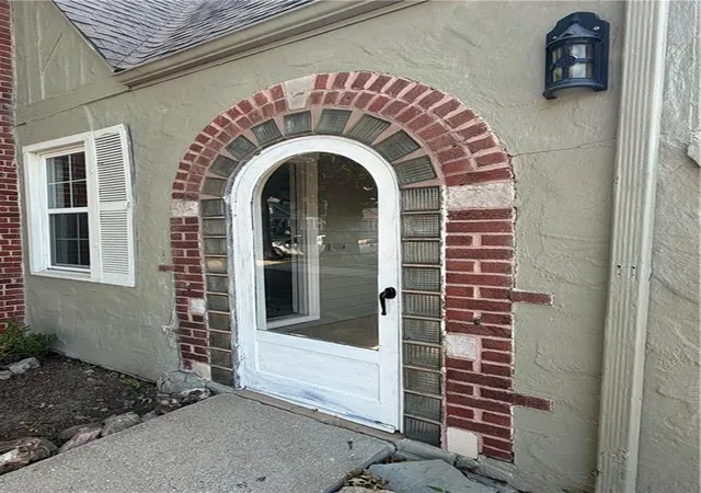 2nd image of 105 N 27 St, Parsons, KS 67357 | MLS# 2635174