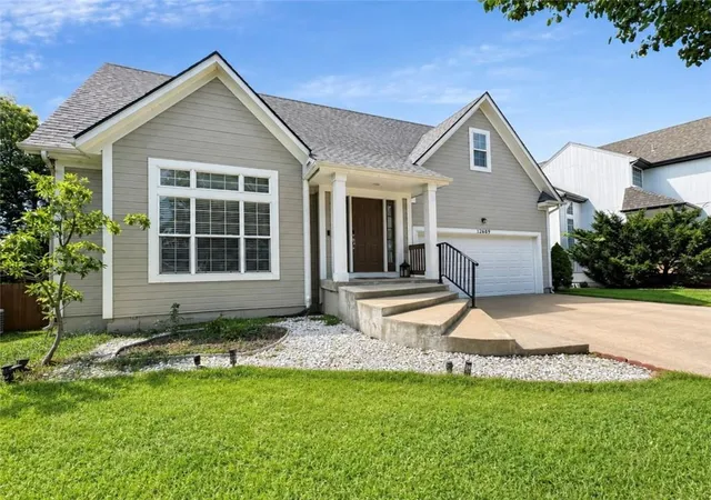 3rd image of 12689 S Belford St, Olathe, KS 66061 | MLS# 2635175