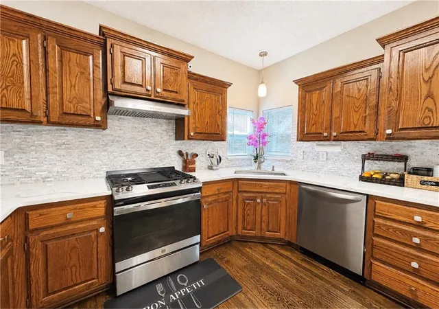 4th image of 12689 S Belford St, Olathe, KS 66061 | MLS# 2635175