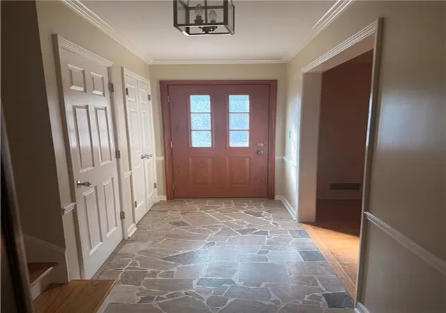 Photo 3 of Sale Pending at 9633 Hardy St, Overland Park, KS 66212 | MLS# 2635177 | Listing updated on 2026-09-26