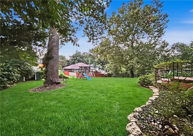 Photo 25 of Single family home for sale at 10704 Fremont Ave, Kansas City, MO 64134 | MLS# 2635179 | Listing updated on 2026-09-04