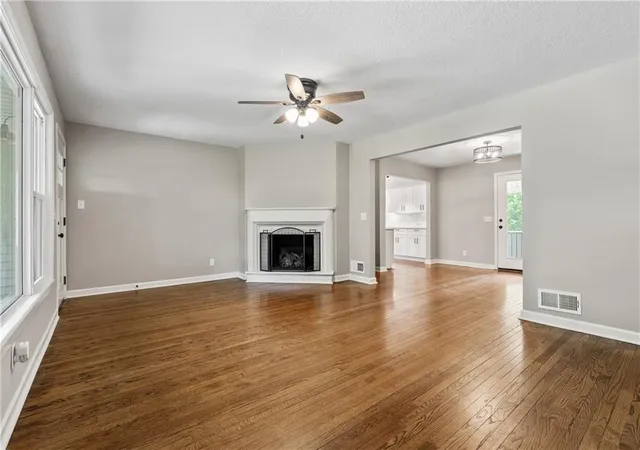 5th image of 6127 Terrydale St, Mission, KS 66202 | MLS# 2635183
