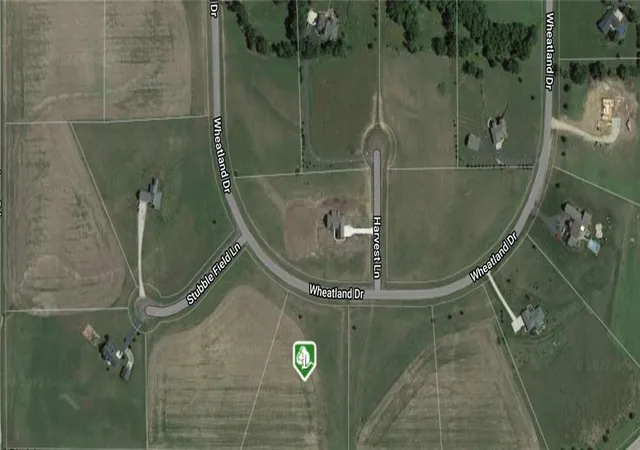 1st image of 7 Wheatland Dr, Ottawa, KS 66067 | MLS# 2635189