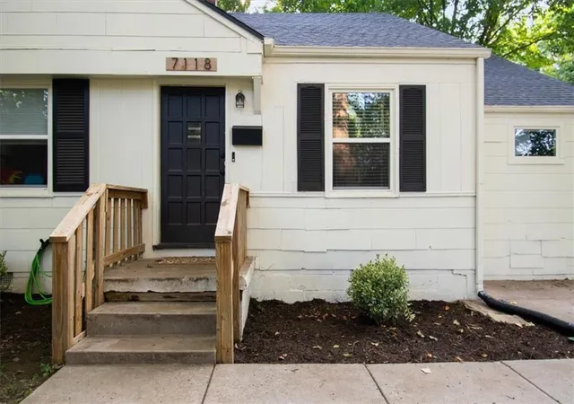 3rd image of 7118 Highland Ave, Kansas City, MO 64131 | MLS# 2635200