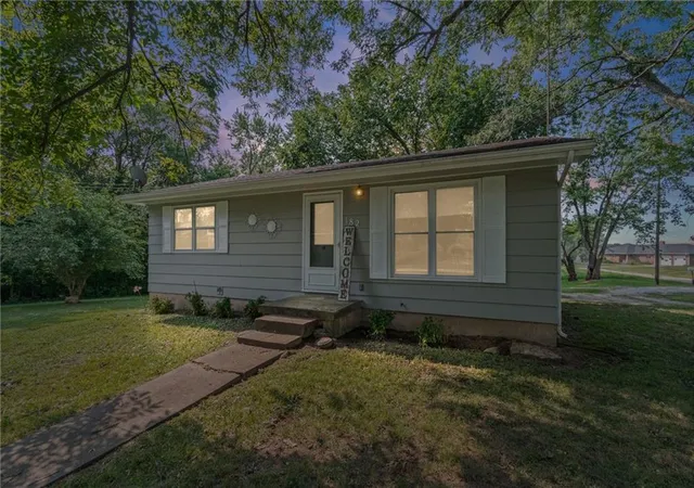 Photo 3 of Sale Pending at 182 W Jackson St, Kingston, MO 64650 | MLS# 2635211 | Listing updated on 2026-08-12
