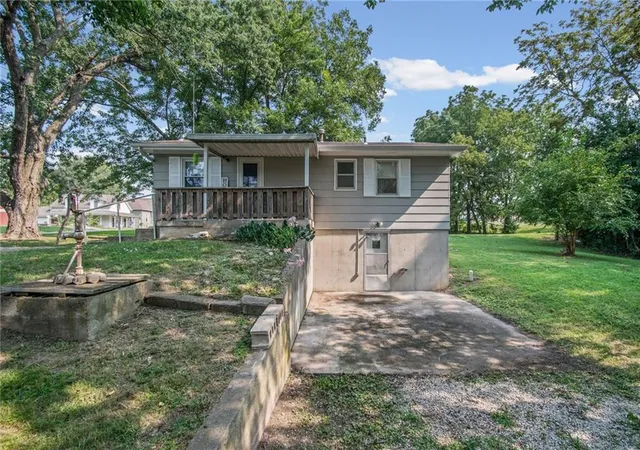 Photo 4 of Sale Pending at 182 W Jackson St, Kingston, MO 64650 | MLS# 2635211 | Listing updated on 2026-08-12