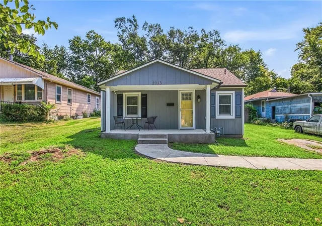 Photo 1 of Sale Pending at 2015 S Ash Ave, Independence, MO 64052 | MLS# 2635215 | Listing updated on 2026-08-17