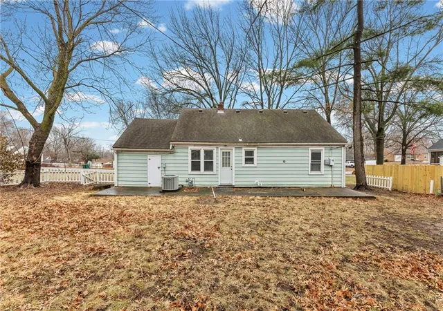 Photo 28 of Single family home for sale at 3110 S 8th Terrace, Kansas City, KS 66103 | MLS# 2635220 | Listing updated on 2026-09-06