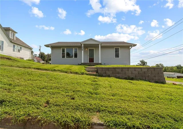 Photo 1 of Single family home for sale at 336 S Liberty St, Troy, KS 66087 | MLS# 2635226 | Listing updated on 2026-09-02