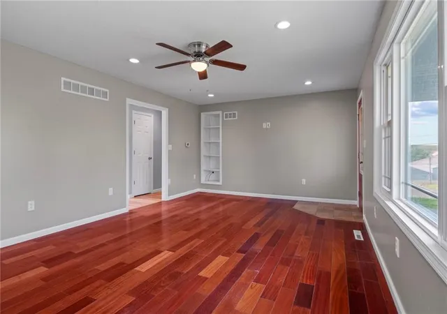 Photo 4 of Single family home for sale at 336 S Liberty St, Troy, KS 66087 | MLS# 2635226 | Listing updated on 2026-09-02