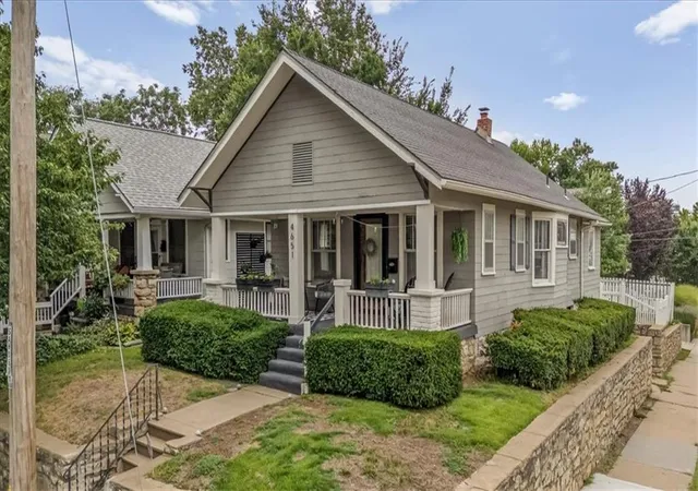 Photo 2 of Single family home for sale at 4651 Terrace St, Kansas City, MO 64112 | MLS# 2635227 | Listing updated on 2026-08-19