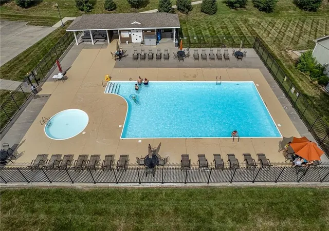 Photo 2 of Single family home for sale at 408 Lee Dr, Kearney, MO 64060 | MLS# 2635229 | Listing updated on 2026-09-03