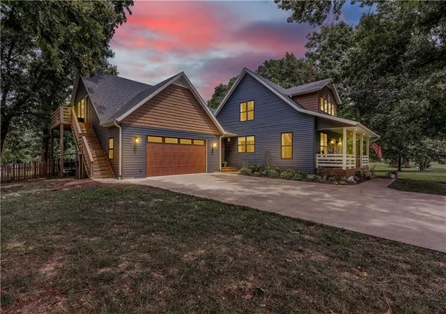 2nd image of 504, 506 E Summerfield Ave, Leeton, MO 64761 | MLS# 2635245