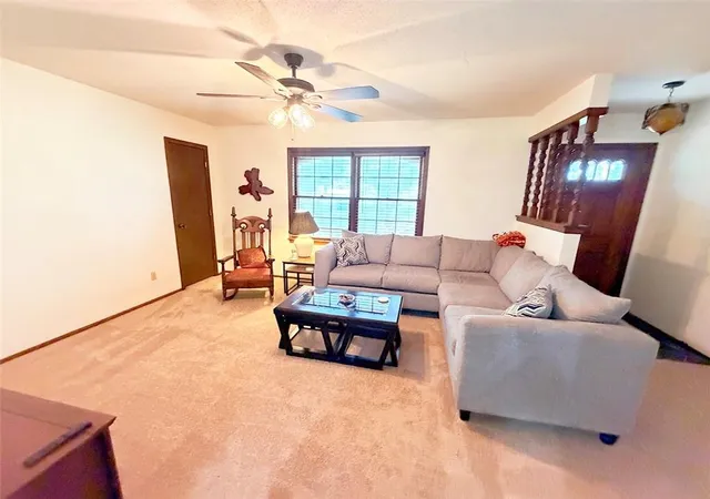 Photo 4 of Single family home for sale at 2414 N Hoover Rd, Buckner, MO 64016 | MLS# 2635247 | Listing updated on 2026-10-09