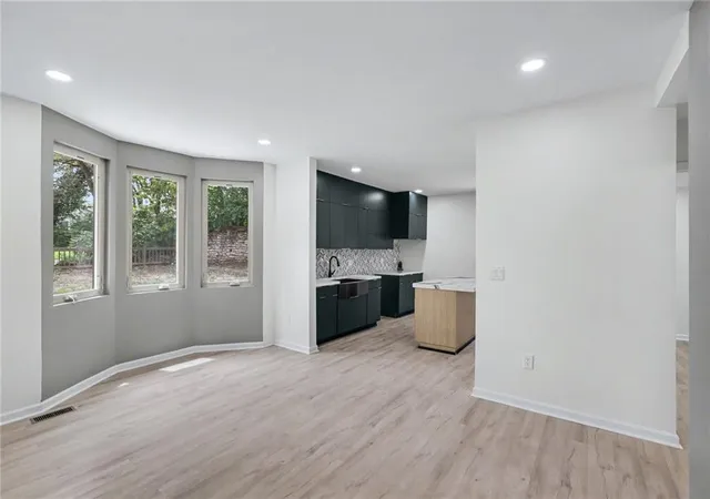 Photo 3 of Sale Pending at 302 S Boeke St, Kansas City, KS 66101 | MLS# 2635252 | Listing updated on 2026-09-02