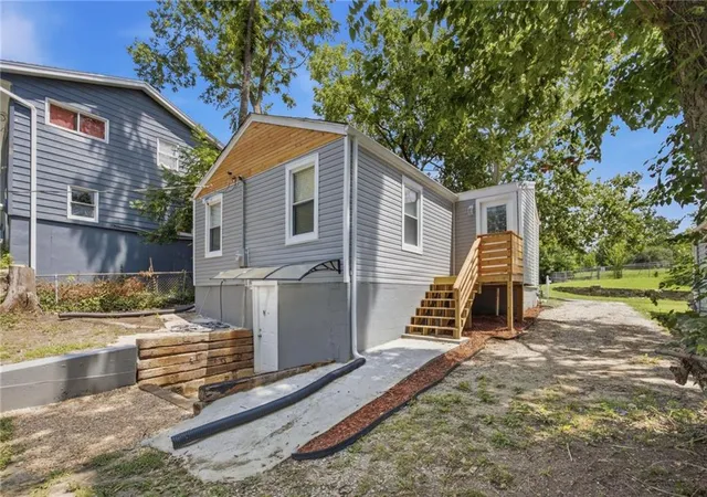 26th image of 4404 Jackson Ave, Kansas City, MO 64130 | MLS# 2635254