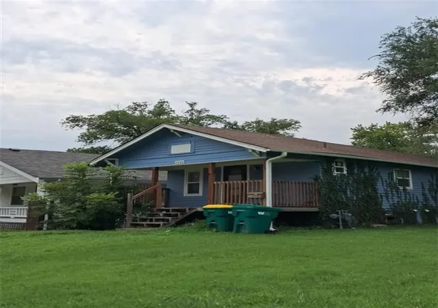 6th image of 2800 N 21st St, Kansas City, KS 66104 | MLS# 2635261