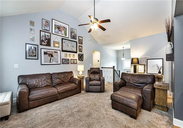 3rd image of 880 N Alder St, Gardner, KS 66030 | MLS# 2635268
