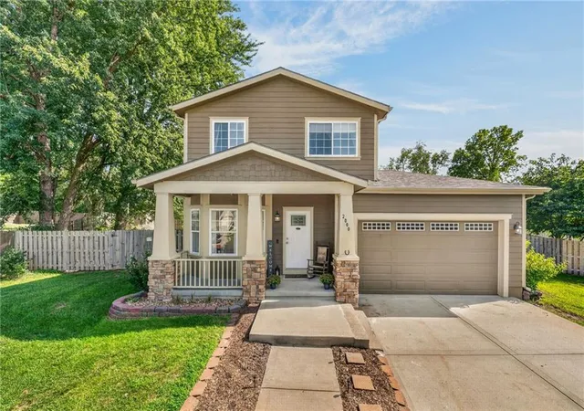 Photo 2 of Single family home for sale at 2000 Riverstone Dr, Excelsior Springs, MO 64024 | MLS# 2635271 | Listing updated on 2026-10-06