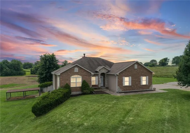 1st image of 25303 E 199th St, Pleasant Hill, MO 64080 | MLS# 2635290