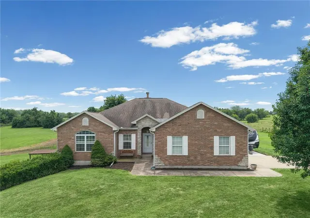 2nd image of 25303 E 199th St, Pleasant Hill, MO 64080 | MLS# 2635290
