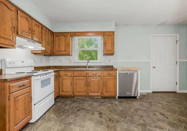 5th image of 504 E Osage St, Paola, KS 66071 | MLS# 2635291