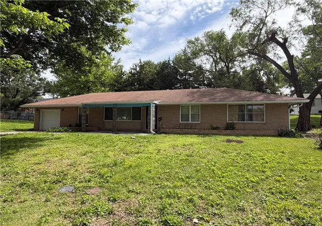 1st image of 1713 N 43rd St, Kansas City, KS 66102 | MLS# 2635295