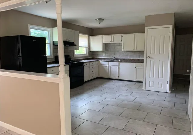Photo 3 of Sale Pending at 7719 E 51st Street, Kansas City, MO 64129 | MLS# 2635296 | Listing updated on 2026-10-23