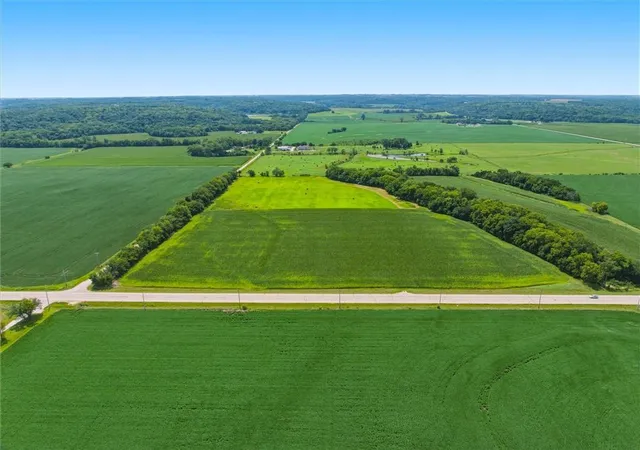 5th image of 875 N 1000 Rd, Lawrence, KS 66047 | MLS# 2635297