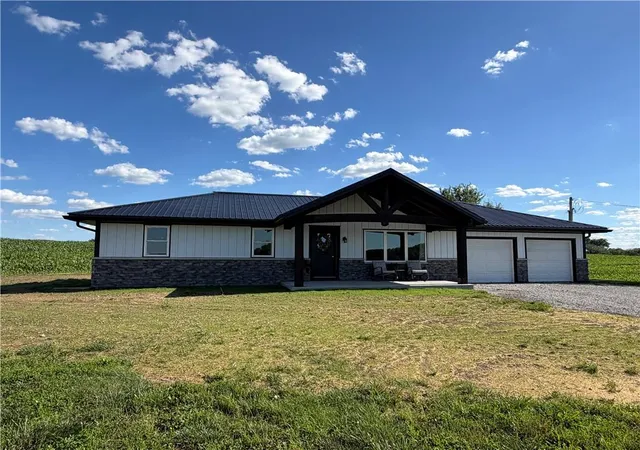 1st image of 6890 Se Rogers Rd, Cameron, MO 64429 | MLS# 2635302