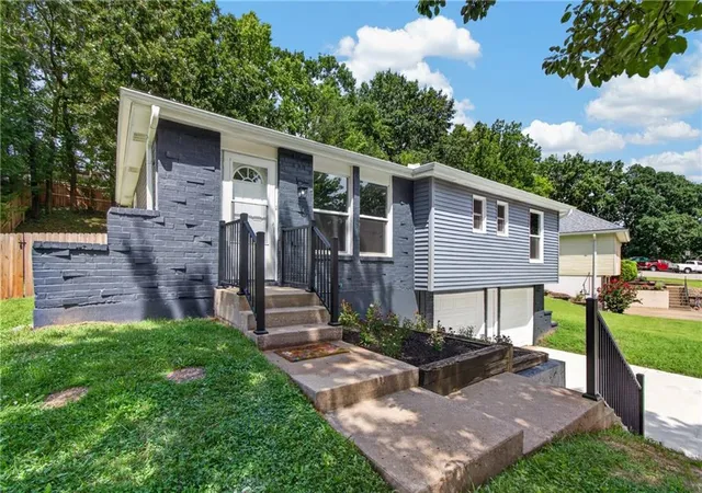 5th image of 9310 Nw 68Th St, Kansas City, MO 64152 | MLS# 2635303