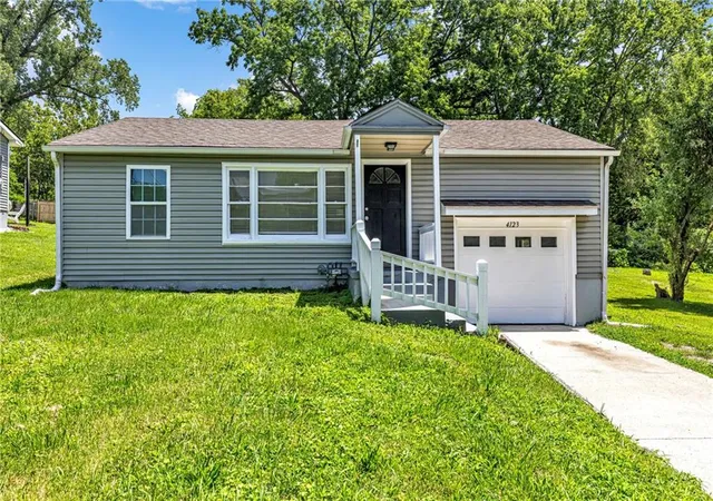 1st image of 4123 N Cleveland Ave, Kansas City, MO 64117 | MLS# 2635306