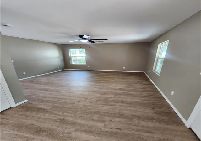 3rd image of 217 W Forest St, Pittsburg, KS 66762 | MLS# 2635309